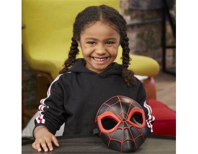 Hasbro SpiderMan základní maska černá