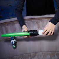 Hasbro Star Wars Forge Luke základní světelný meč 6