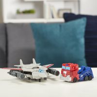 Hasbro Transformers Cyberverse Spark Armour Elite figurka Optimus Prime a Sky Turbine 6