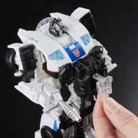 Hasbro Transformers GEN Primes Deluxe Jazz 4