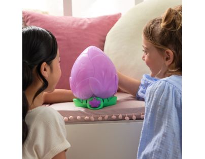 Hatchimals poupě s překvapením stěňátka