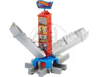 Hot Wheels Track Builder střední set - Náraz do budovy