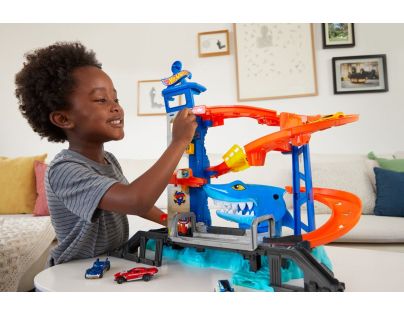 Hot Wheels City žraločí úder