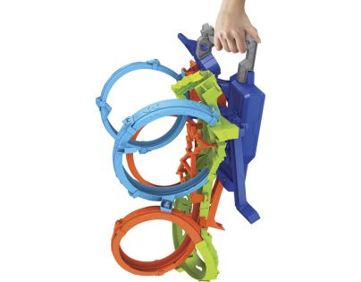 Hot Wheels Dráha se čtyřmi smyčkami