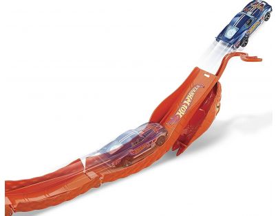 Hot Wheels dráha se zvířaty Kobra