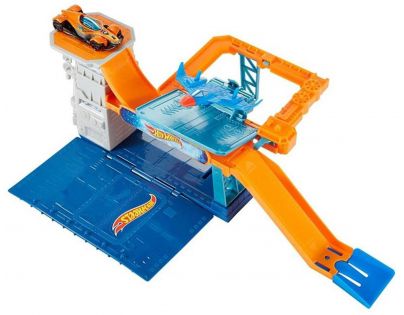 Hot Wheels Hrací sada Sky Base Blast