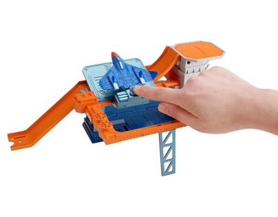 Hot Wheels Hrací sada Sky Base Blast