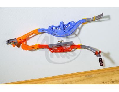 Hot Wheels W2104 Jízda po zdi základní sada - Flame Drop