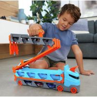 Hot Wheels nadupaný tahač - Poškozený obal 3
