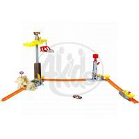 Hot Wheels P7613 Trick Track Spin Wrecker 3