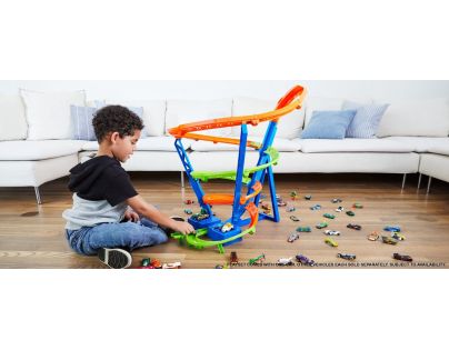 Hot Wheels Srážka na spirále