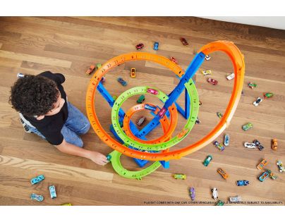 Hot Wheels Srážka na spirále
