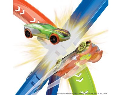 Hot Wheels Srážka na spirále