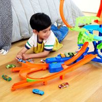 Hot Wheels Stunt tracks srážka ve vzduchu dráha 5