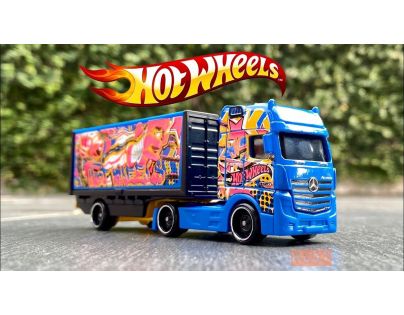 Hot Wheels tahač Mercedes Benz Actros