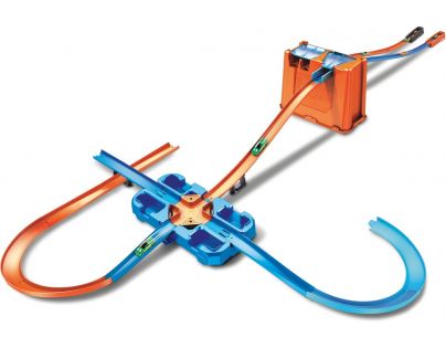 Mattel Hot Wheels Track builder box plný triků