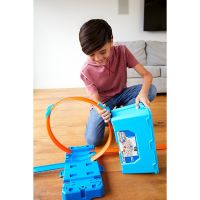 Hot Wheels Track Builder v kufříku Modré víko 3