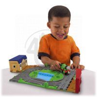 Fisher Price R9621 - Hrací kufříková sada - Percy s poštou 2