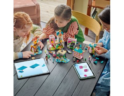 LEGO® Disney 43267 Hrad princezen a královští domácí mazlíčci