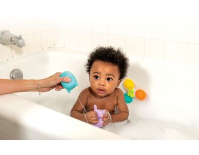 Infantino Sada hraček do koupele Spin, Squirt & Sail