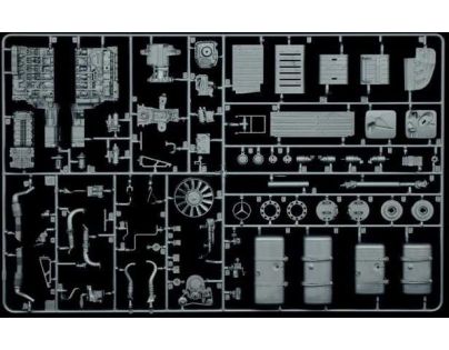 Italeri Model Kit truck Mercedes-Benz Actros MP4 Giga Space 1:24