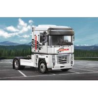 Italeri Model Kit truck Renault AE500 Magnum 2001 1:24 2