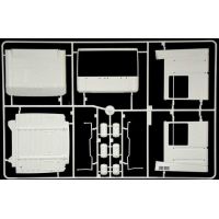 Italeri Model Kit truck Renault AE500 Magnum 2001 1:24 3