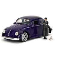 Jada Wednesday auto 1972 VW Beetle 1:24 a figurka Wednesday 2
