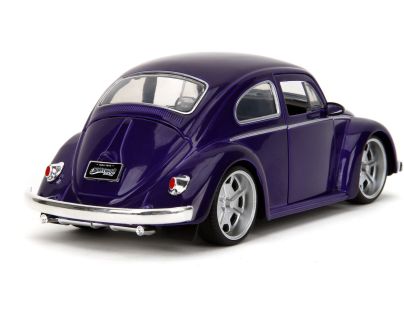 Jada Wednesday auto 1972 VW Beetle 1:24 a figurka Wednesday