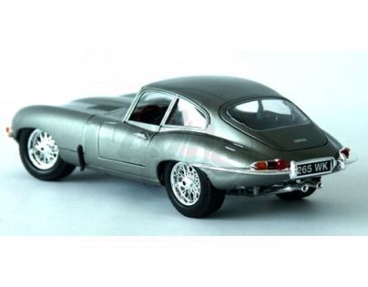 Jaguar E Coupe 1961 Bburago 1:18