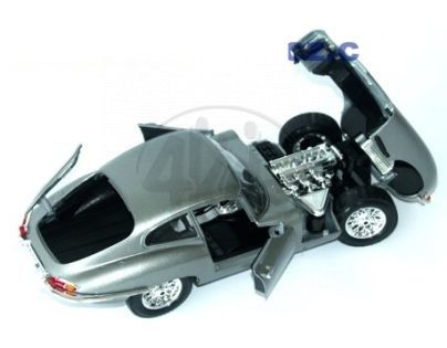 Jaguar E Coupe 1961 Bburago 1:18