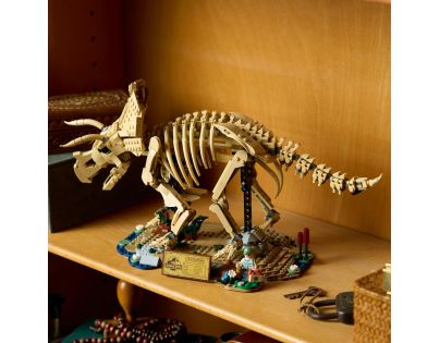 LEGO® Jurassic World 77985 Dinosauří fosilie: Triceratops