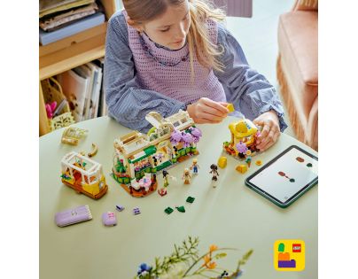 LEGO® Friends 42671 Kavárna plná rostlin a květinářství