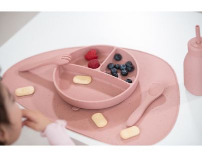 KikkaBoo Talíř dělený s přísavkou Platinum Silicone Blush