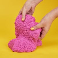 Kinetic Sand balení třpytivého růžového písku 0,9 kg 2