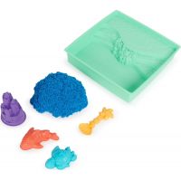 Kinetic Sand krabice tekutého písku s podložkou modrá 2