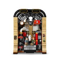 LEGO® Harry Potter™ 76450 Knižní zarážka: Spěšný vlak do Bradavic 4