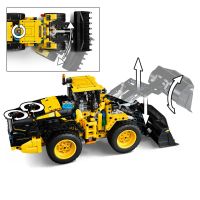 LEGO® Technic 42209 Kolový nakladač Volvo L120 Electric 4