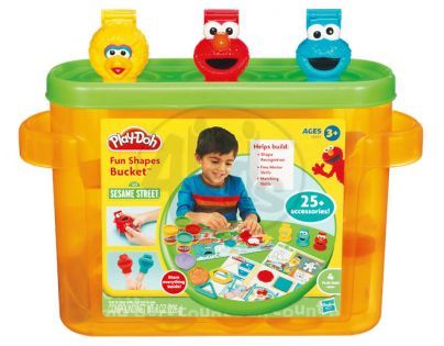 Hasbro 18533 - Play-Doh - Kyblík s kelínky a formičkami Sesame Street