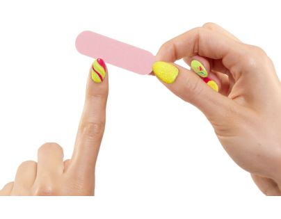 L.O.L. Surprise! OMG Nehtové studio s panenkou Pinky Pops Fruit Shop - Poškozený obal