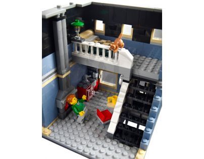 LEGO 10218 Zverimex