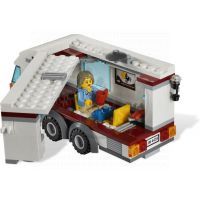 LEGO CITY 4435 Auto a karavan 5