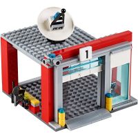 LEGO City 60110 Hasičská stanice - Poškozený obal 5