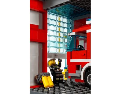 LEGO City 60110 Hasičská stanice - Poškozený obal