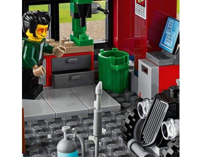 LEGO® City 60258 Tuningová dílna