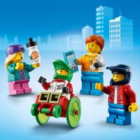 LEGO® City 60290 Skatepark 4