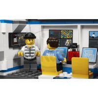 LEGO CITY 7288 Mobilní policejní stanice 4
