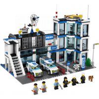 LEGO CITY 7498 Policejní stanice 2