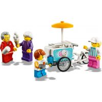 LEGO City Town 60234 Sada postav Zábavná pouť 3