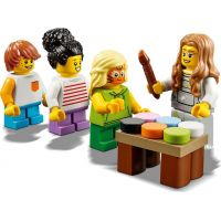 LEGO City Town 60234 Sada postav Zábavná pouť 5